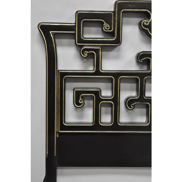 Vintage Chinoiserie Black Gold Ebonized Chinese Fretwork Queen Sz Bed Headboard For Sale - Image 11 of 14