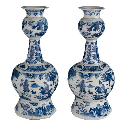 Blue and White Delft Garlic-Head Chinoiserie Bottle Vases, 1680-1690, Set of 2 For Sale