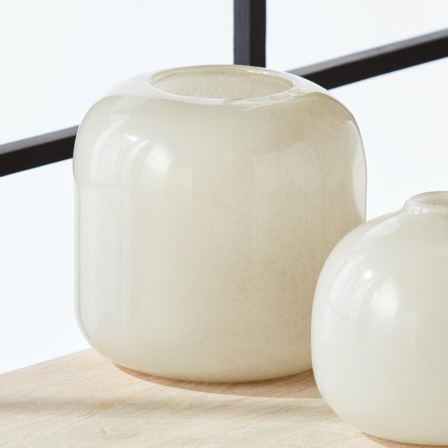 Kenneth Ludwig Chicago Melora Vase Large For Sale - Image 4 of 5