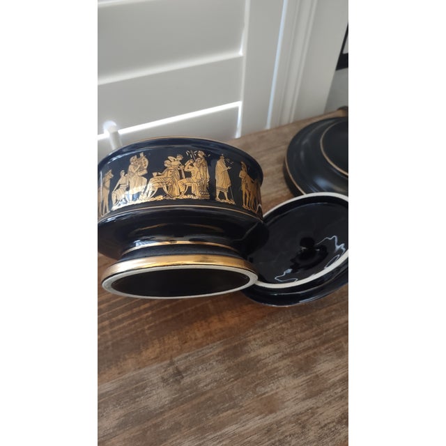 1970s 1970s Large Serving, Candy or Trinket Dish by St Hand-Made in Greece With 24kt Gold Trim. For Sale - Image 5 of 8