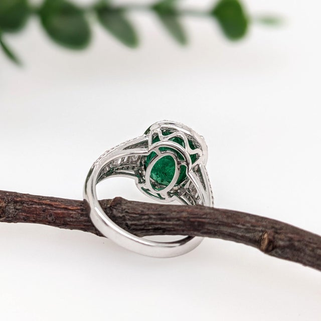 5.6Ct Emerald Ring With Earth Mined Diamond Accents: Solid 14k Gold, 12x9mm, Size 6.75 For Sale - Image 9 of 9