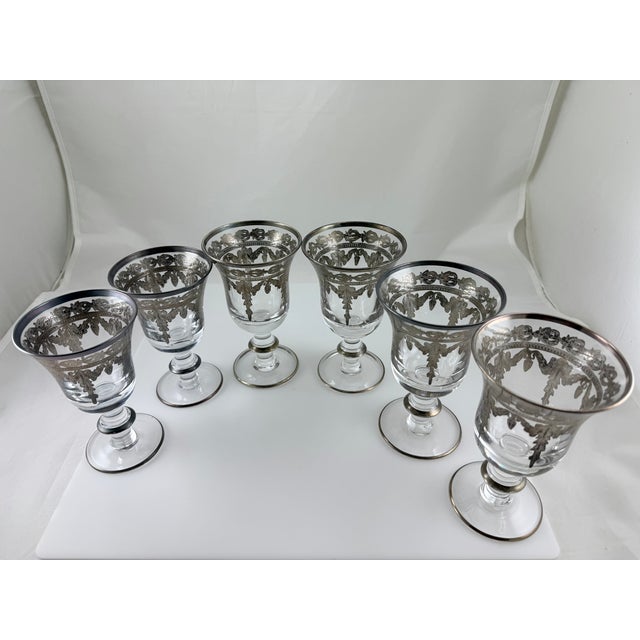 Elegant, sophisticated with old world charm are these Arte Italica Vetro glasses (2) wine and (4) water goblets. They were...
