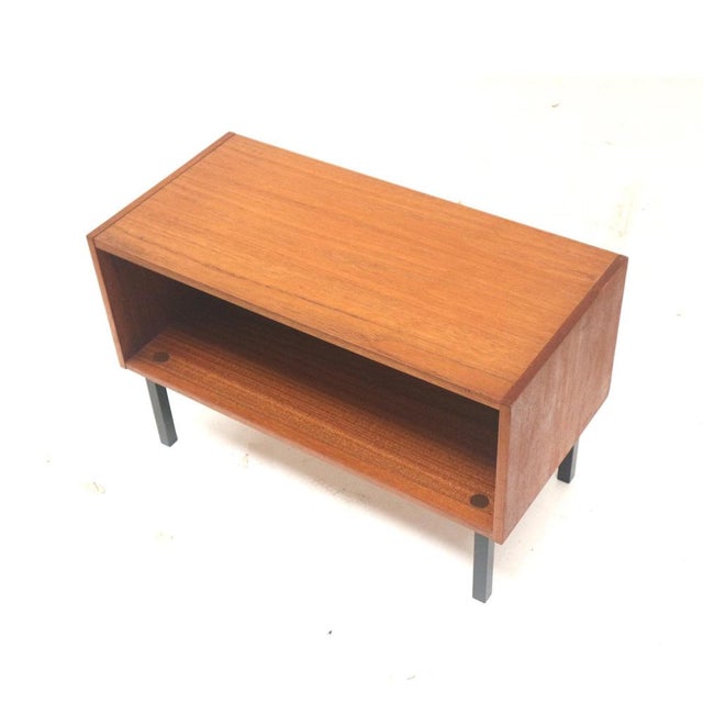 Vintage Dresser in Wood, 1960s For Sale - Image 3 of 6