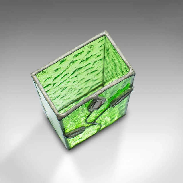 1910s Antique Edwardian English Glass Slip Vase For Sale - Image 9 of 12