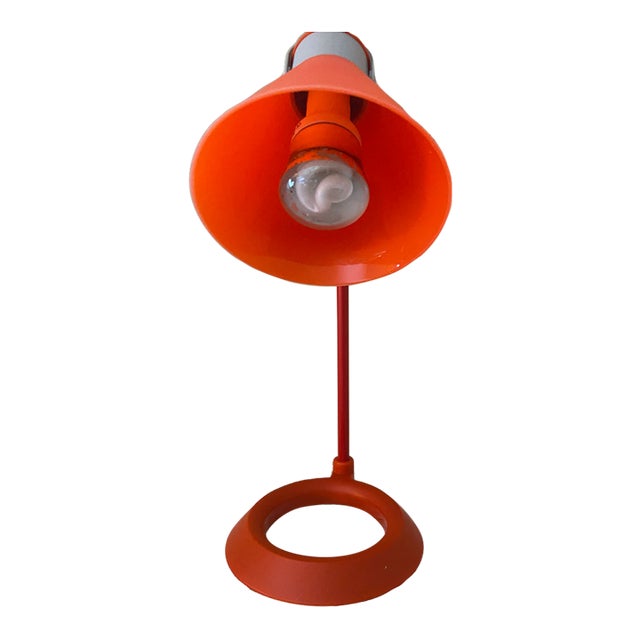 Postmodern Mathias Orange-Red Adjustable Desk Lamp With Circular Base – Retro Design For Sale