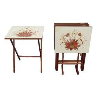 Scheibe Mid Century Folding Wooden Tv Trays Floral Top 4pc Set With Stand 6896 For Sale