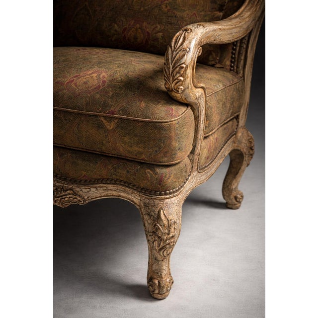 Thomasville Late 20th Century French Provincial Louis XV Style Carved Armchair by Thomasville With Antiqued Frame & Tapestry Upholstery For Sale - Image 4 of 10