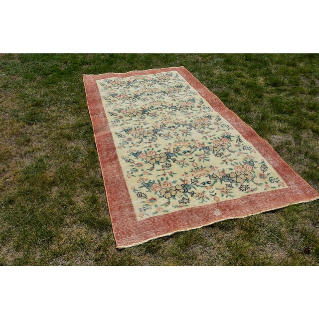 Traditional 1970s Vintage Boho Style Hand Knotted Floral Beige Oushak Rug For Sale - Image 3 of 8