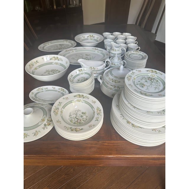 Chinoiserie 1970s Pristine 84-Piece Royal Doulton "Tonkin" Fine Bone China Service for 12 For Sale - Image 3 of 6