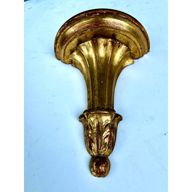 Mid 20th Century Italian Giltwood Wall Bracket Shelf With Acanthus Leaf Decoration Mid 20th Century For Sale - Image 5 of 14