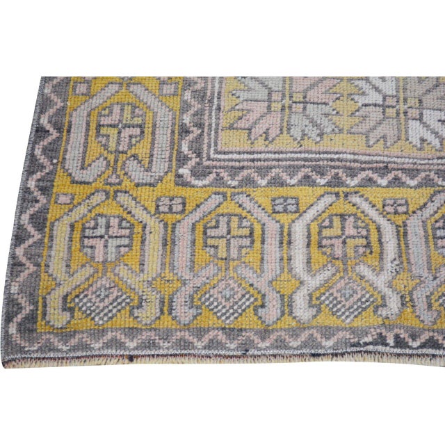 Vintage Turkish Anatolian Hand Knotted Wool Rug, 3'1''x5'9'' For Sale - Image 4 of 5