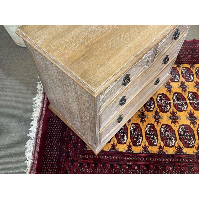 English Chest of Drawers in Limed Oak, 1950s For Sale - Image 5 of 15