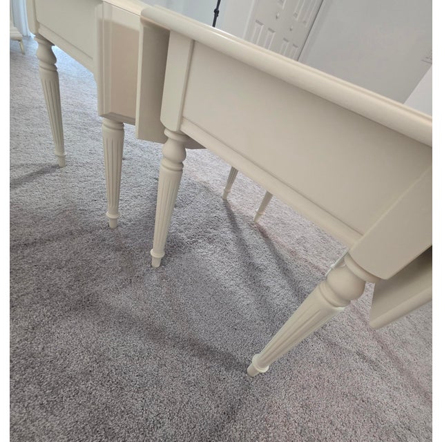 Off-white Vintage Ethan Allen American Traditional Drop-Leaf Side Tables – Pair For Sale - Image 8 of 11