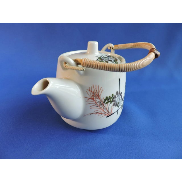 1950s Kutani Ware Bamboo Handled Teapot Hanazume White & Gold Made in Japan For Sale - Image 4 of 10