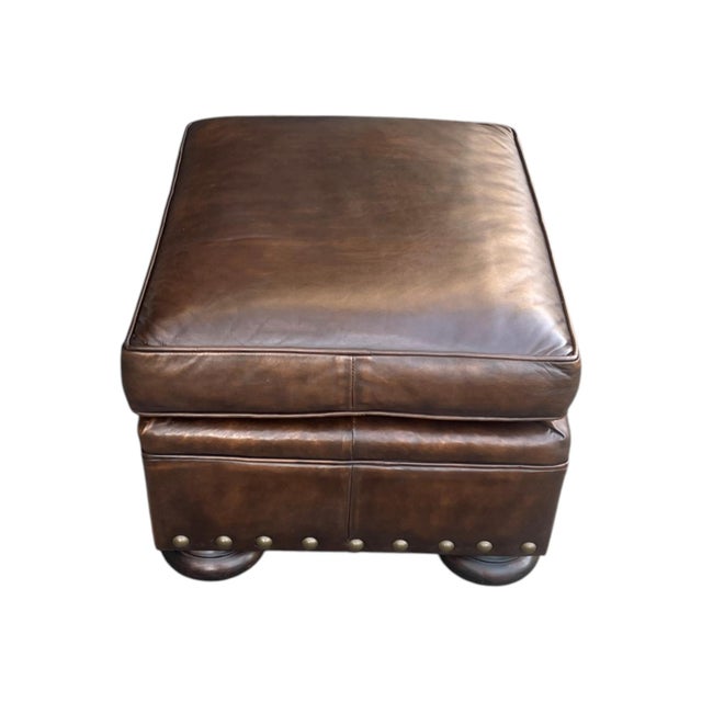 1980s Distressed Tobacco Brown Leather Ottoman W/ Classic English Styling For Sale - Image 5 of 5