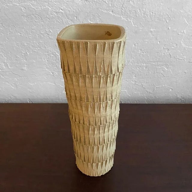 Ceramic 1950s Japanese Midcentury Earthenware Art Pottery Vase For Sale - Image 7 of 11