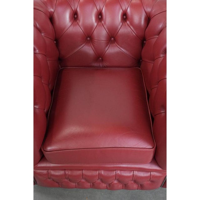 English Chesterfield 2.5 Seater Sofa and Chair in Cowhide Leather, Set of 2 For Sale - Image 18 of 18
