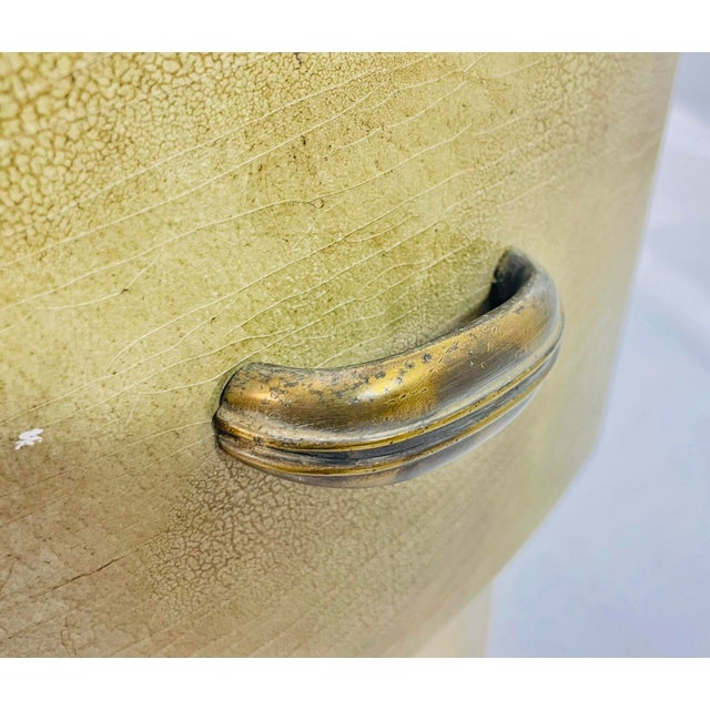 1980s Pair of Henredon Oval 3-Drawer Nightstands / Bachelor’s Chests, Lacquered Finish For Sale - Image 16 of 18