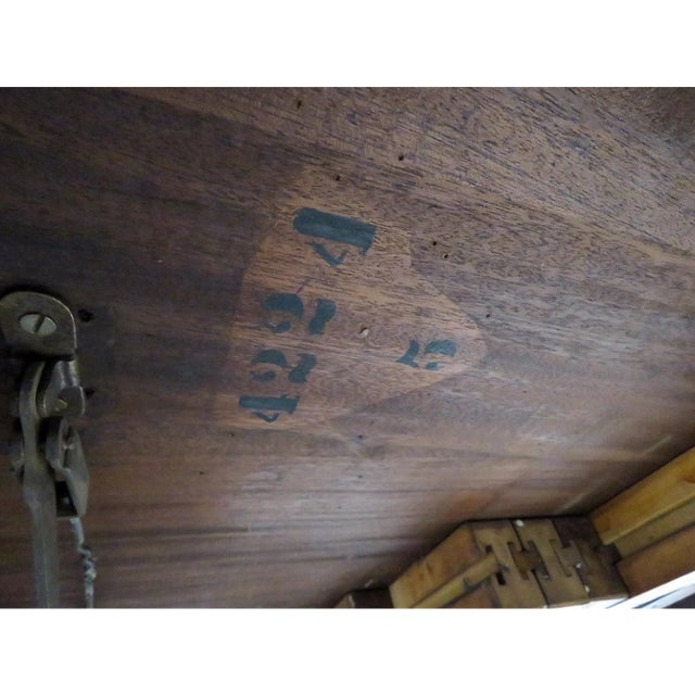 20th Century Regency Inlaid Mahogany Dining Table For Sale In Atlanta - Image 6 of 11