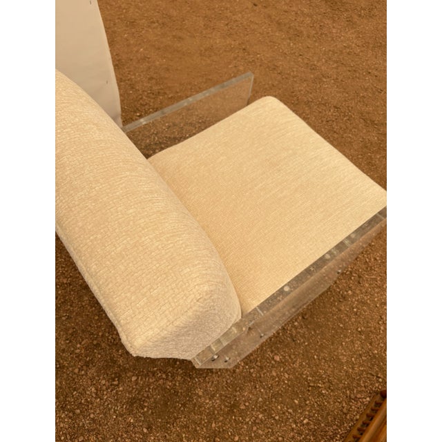 Mid-Century Modern Mid 20th Century Mid Century Modern Style Acrylic Lucite Chair For Sale - Image 3 of 7