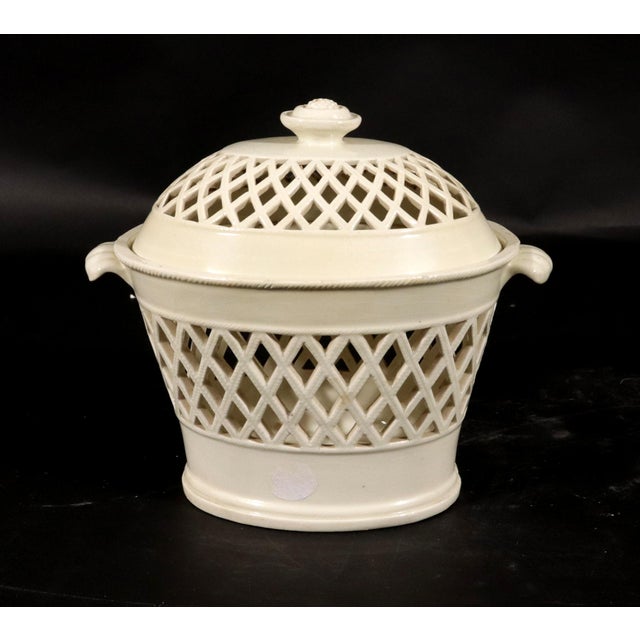 Mid 18th Century 18th-Century English Pottery Creamware Openwork Covered Baskets For Sale - Image 5 of 9