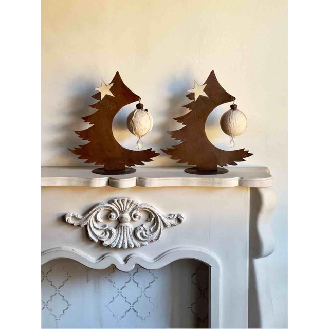 Handmade Christmas Decorations in Lightweight Rust-Effect Sheet Metal with Fabric Boules, Italy, 1990s, Set of 2 For Sale - Image 10 of 12