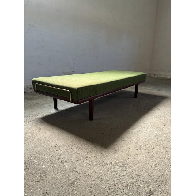 Comes with the original backrest, it has a small hole in the polstery I have official proof of authenticity such as...