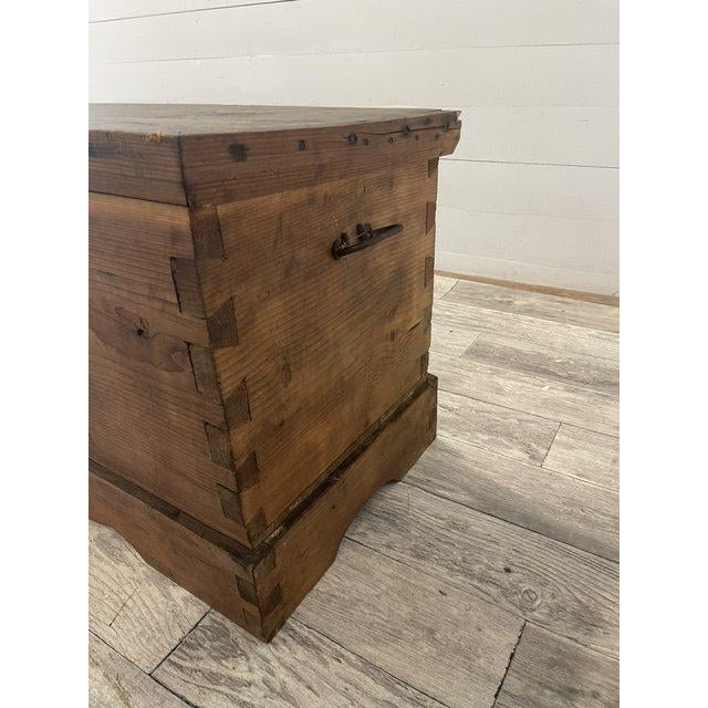 Antique Chest in Thick Pine Wood, 1870 For Sale - Image 5 of 13