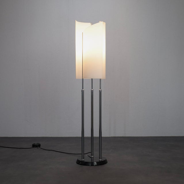 Arianna Floor Lamp by Bruno Gecchelin for Oluce, Italy, 1970s For Sale - Image 10 of 10