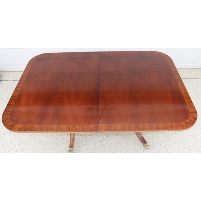 Henredon 1980s Henredon Mahogany Double Pedestal Dining Table With Leaves – Traditional Formal For Sale - Image 4 of 12