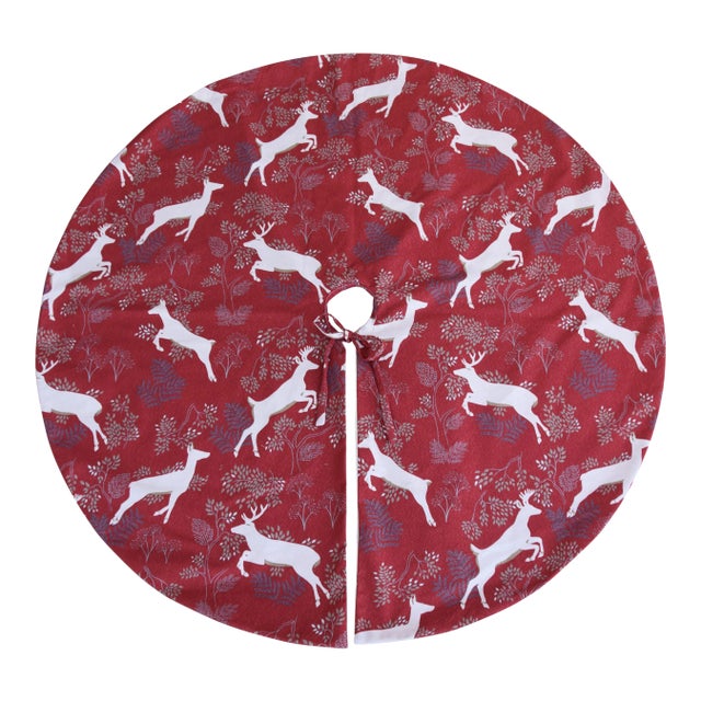 Large Custom-Tailored 53" Red & White Leaping Deer Christmas Holiday Tree Skirt For Sale
