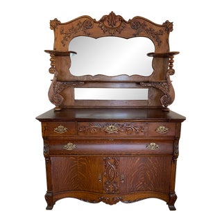 1900's Vintage Rare Quarter Sawn Mirror Back Sideboard/Buffet. For Sale
