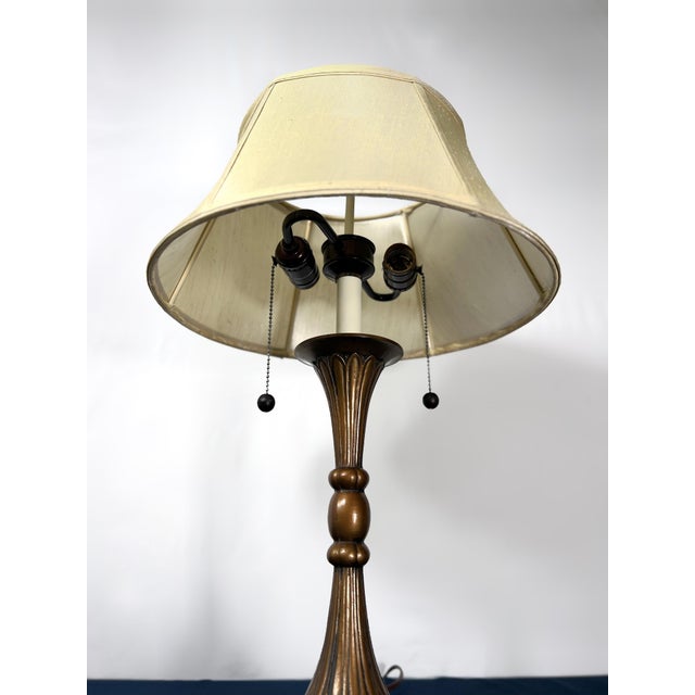 Bronze 1970s Neoclassical Stiffel American Bronze Column Lamp - Dual Light Pull Chain For Sale - Image 8 of 12