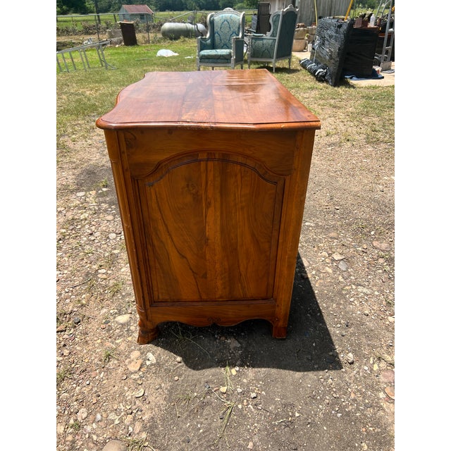 Sienna French 18th Century Louis XV Provincial Walnut Chest of Drawers or Commode For Sale - Image 8 of 12