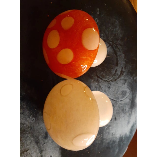 Pair of Vintage Art Glass Mushroom Figurines For Sale In Dallas - Image 6 of 8