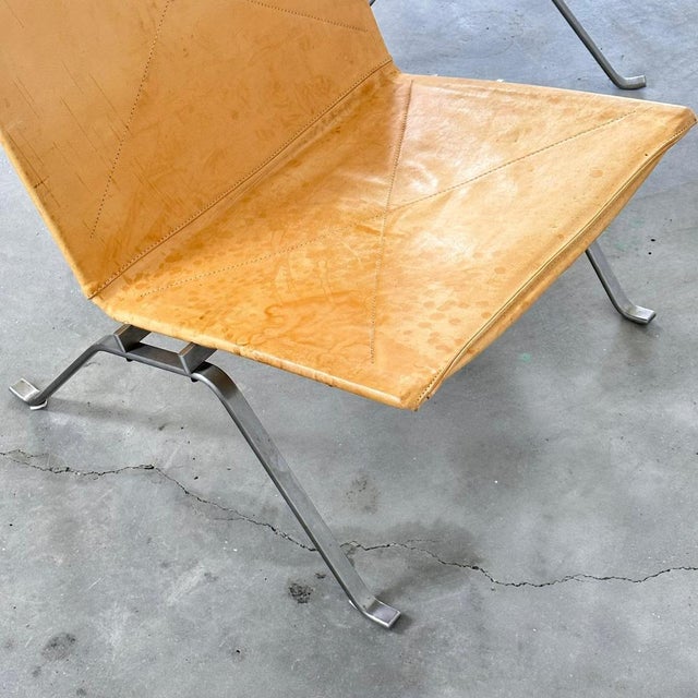 Set of Pk22 Lounge Chairs in Cognac Leather attributed to Poul Kjærholm for Fritz Hansen, 2003 For Sale - Image 9 of 15