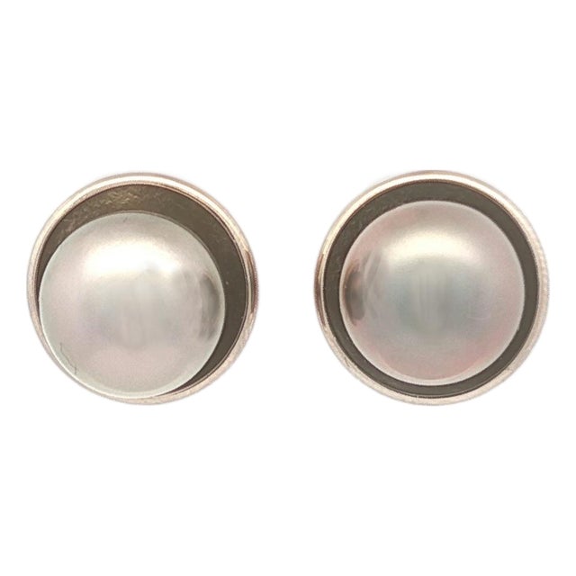 Mid 20th Century 18k White Gold Tahitian Pearl Button Earrings, A Pair For Sale