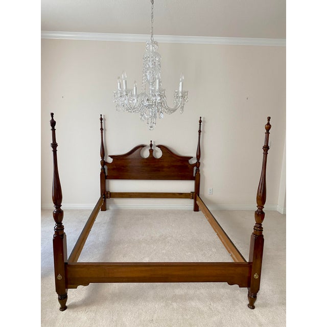 Cherry Pediment Low Poster Ethan Allen Style Queen Bed Late 20th Century Excellent Condition. For Sale - Image 4 of 9