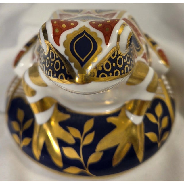 Mid-Century Modern Vintage MCM Royal Crown Derby England Imari Frog Figurine For Sale - Image 3 of 5