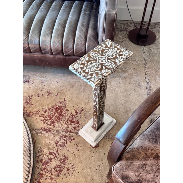 Vintage Damascus Mother-of-Pearl Inlay Pedestal Side Table With Natural Marble Base For Sale - Image 4 of 9