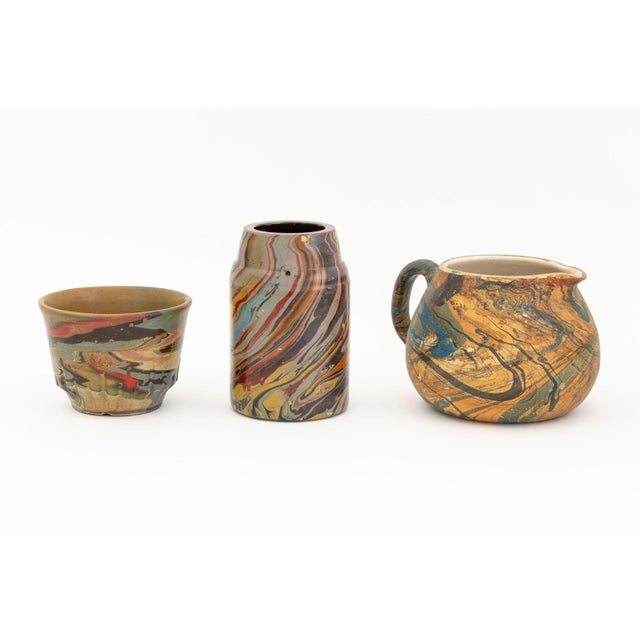 American Marbleized Glazed Pottery Articles, 10 For Sale In New York - Image 6 of 13