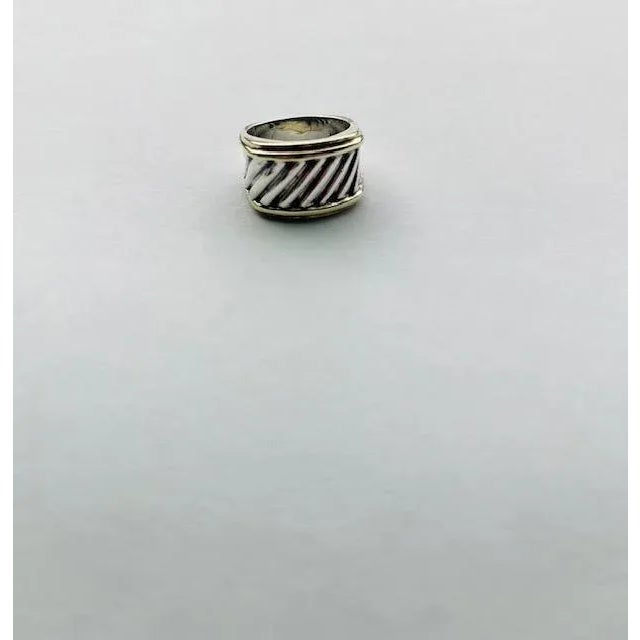Contemporary Vintage David Yurman Sculpted Cable Sterling Silver & 14k Gold Ring – Size 8 For Sale - Image 3 of 8
