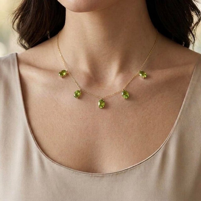 Contemporary Natural Peridot August Birthstone Necklace | Minimalist Style Dangling Necklace For Sale - Image 3 of 4