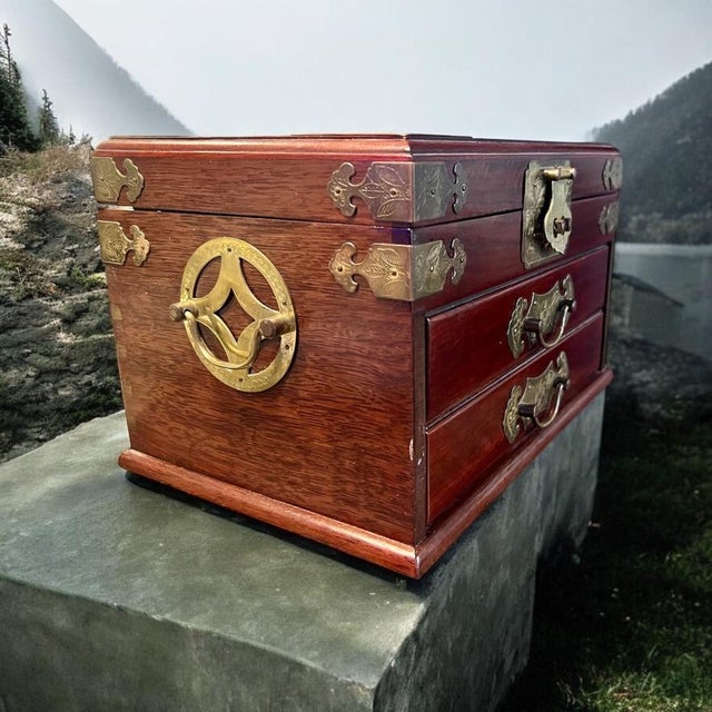 Vintage Chinese Chinoiserie Oriental Rosewood & Brass Jewelry Box, Silk Lining For Sale - Image 6 of 10