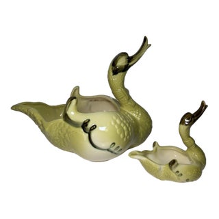 Vintage Hull Usa #69 Pottery ~ Large & Small Swan Planter- Set of 2 For Sale