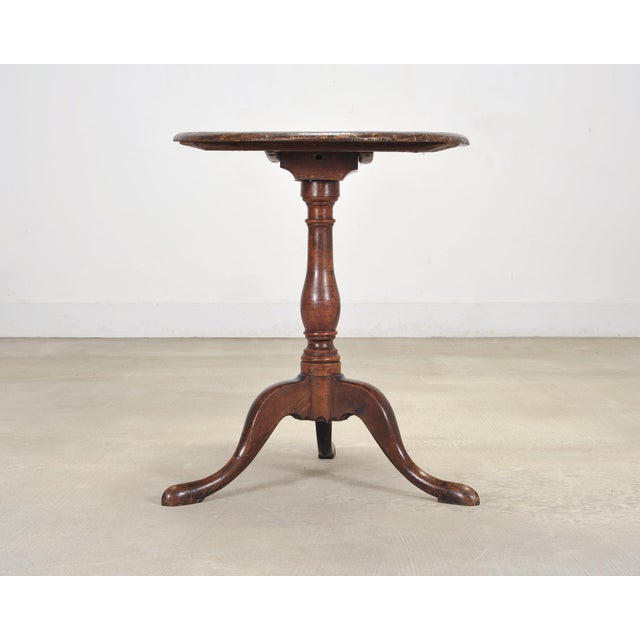 19th Century English Georgian Painted Tilt-Top Tripod Table For Sale - Image 4 of 18