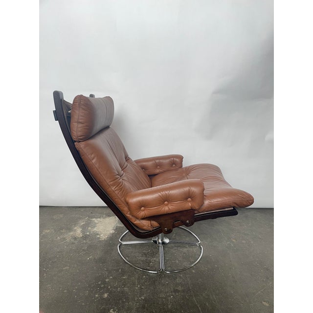 Swivel Armchair in Light Brown Leather by Bruno Mathsson for Dux, 1960s For Sale - Image 6 of 14