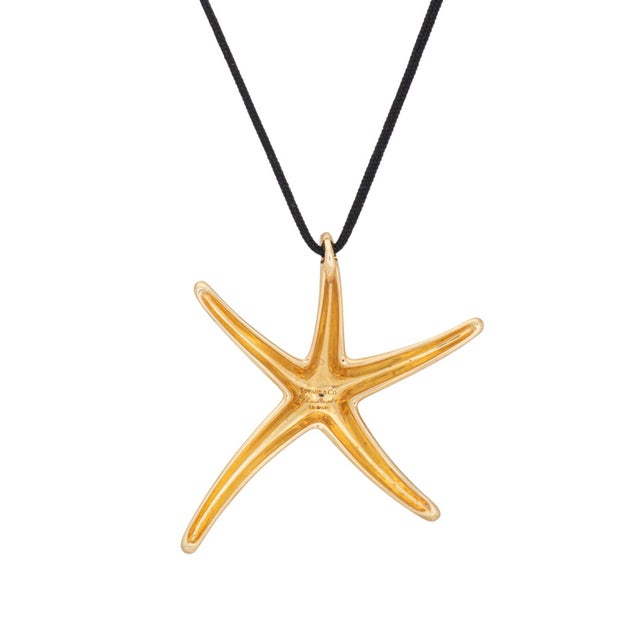 Modern Tiffany & Co Large Starfish Pendant Necklace 18k Gold Elsa Peretti Estate For Sale - Image 3 of 4