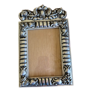 Mexican Embossed Aluminum Frame (313) Vintage by Elle. Silver One 1980s