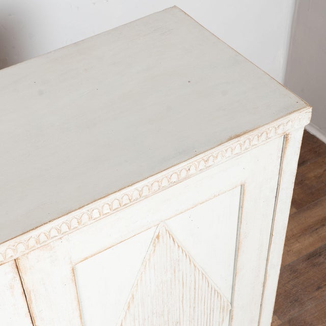19th Century Swedish White Gustavian Cabinet Sideboard For Sale - Image 6 of 15